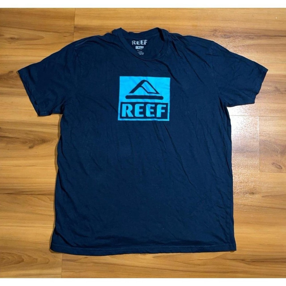 Mens REEF Crewneck Graphic Navy Short Sleeve T-Shirt